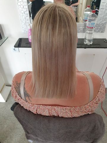 Haarglättung bei Living Hair by Sonia - Ihre Friseurin in Nürnberg